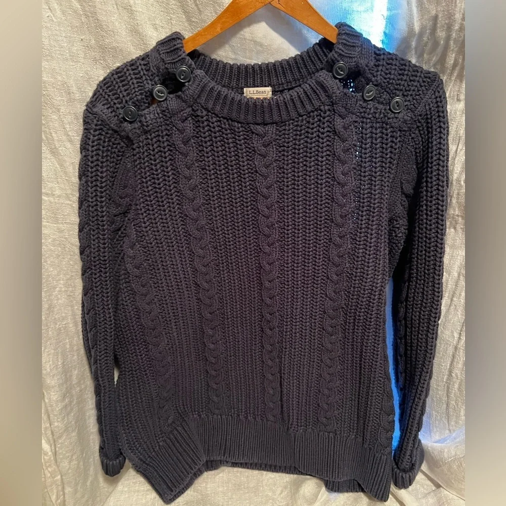 L.L.Bean vintage cable knit navy sweater. Size XL. Button accents on shoulder.